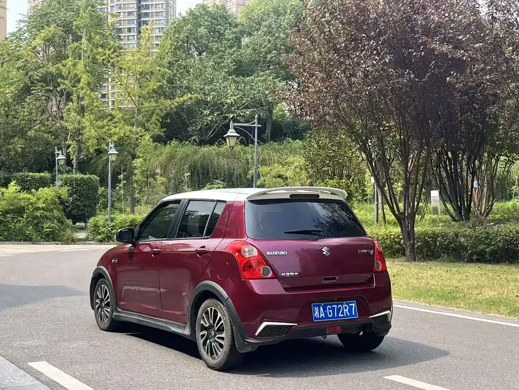 Suzuki Swift — миниатюра 6