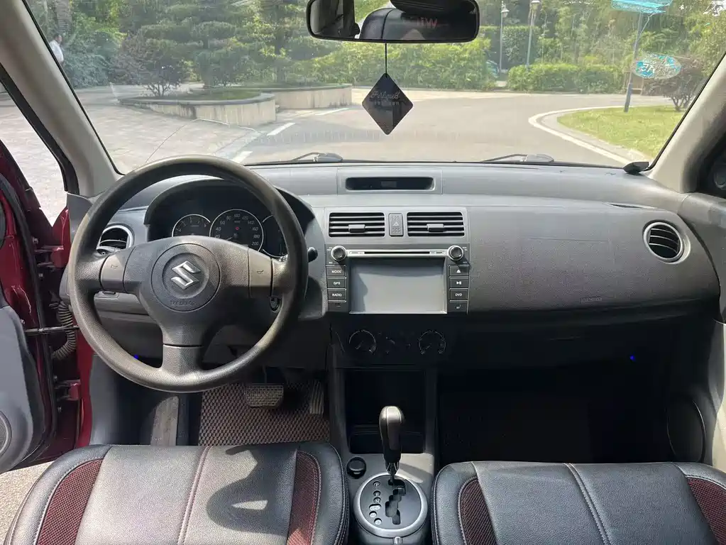 Suzuki Swift — миниатюра 9