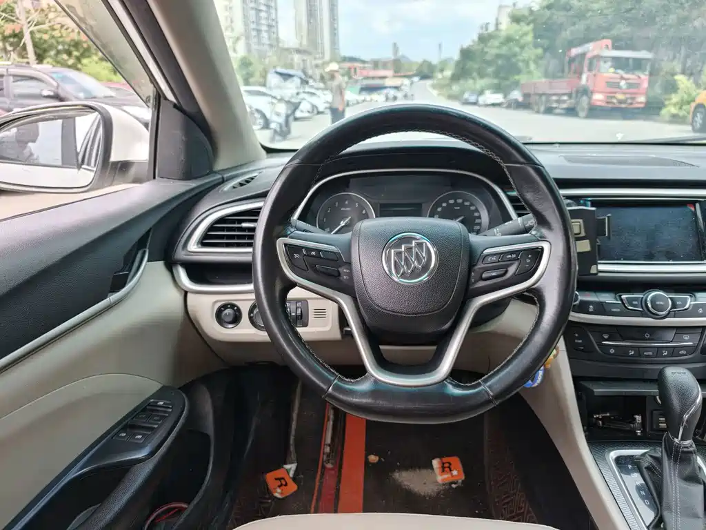 Buick Excelle — миниатюра 4