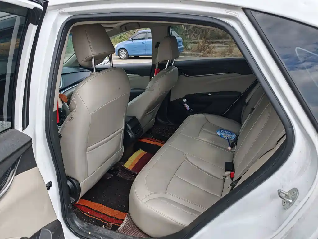 Buick Excelle — миниатюра 6