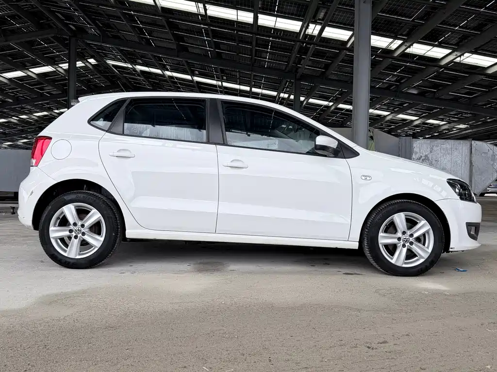 Volkswagen Polo — миниатюра 5