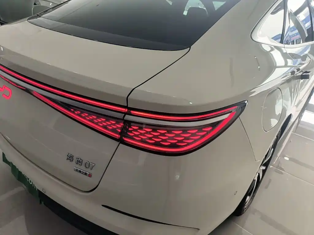 BYD Seal 07 DM-i — миниатюра 8