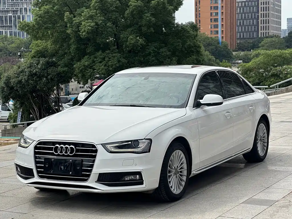 Audi A4L 2016 35 TFSI S line Comfort