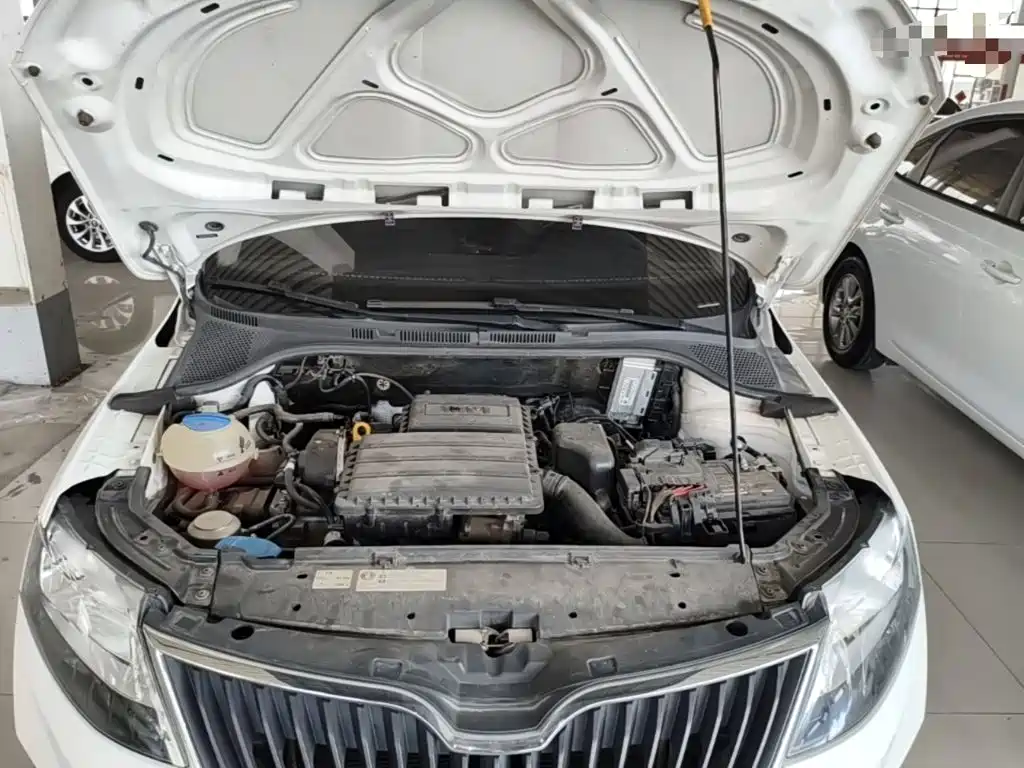 Skoda Rapid Spaceback — миниатюра 20