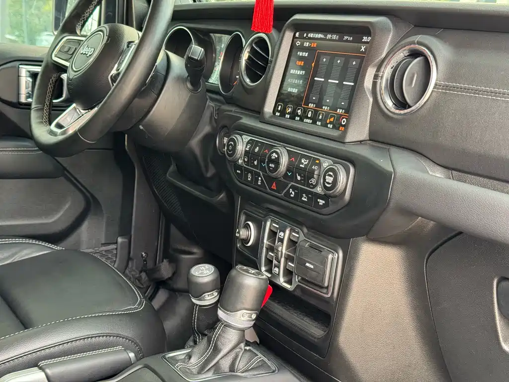 Jeep Gladiator — миниатюра 22
