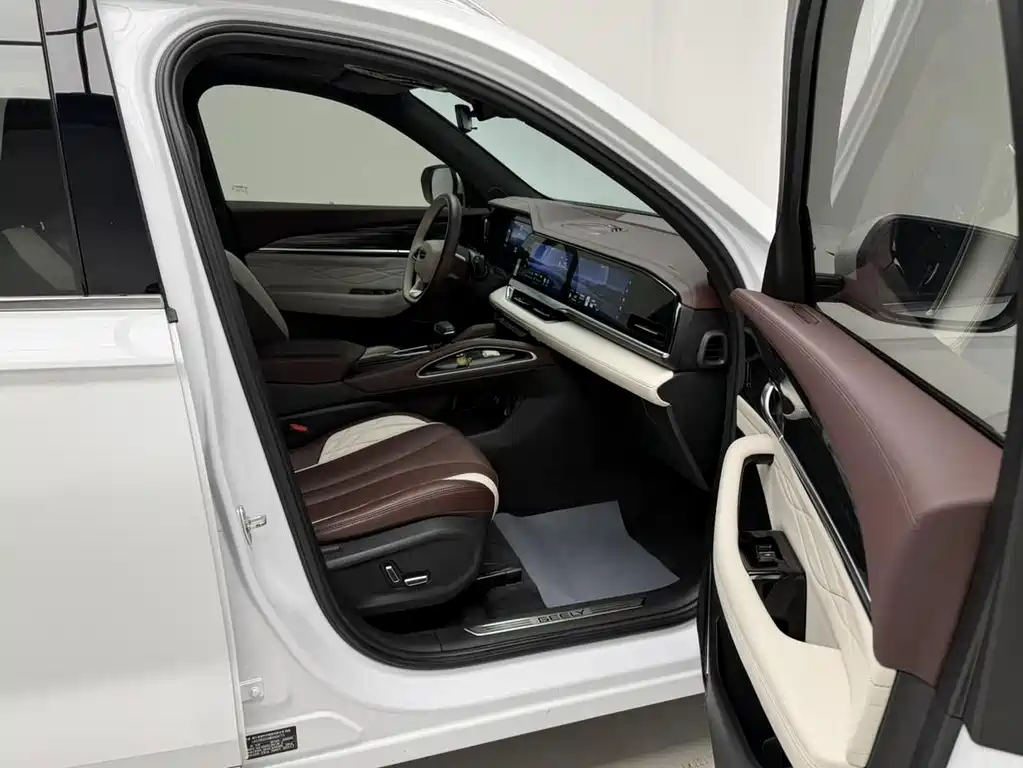 Geely Xingyue L — миниатюра 14