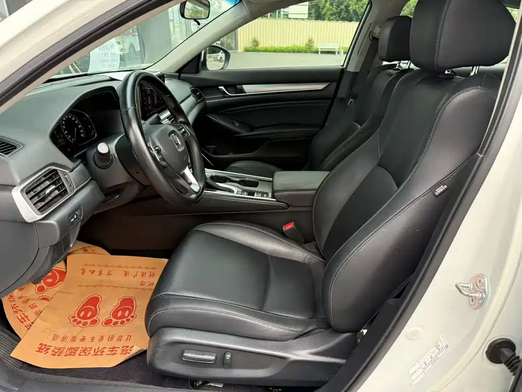Honda Accord — миниатюра 7