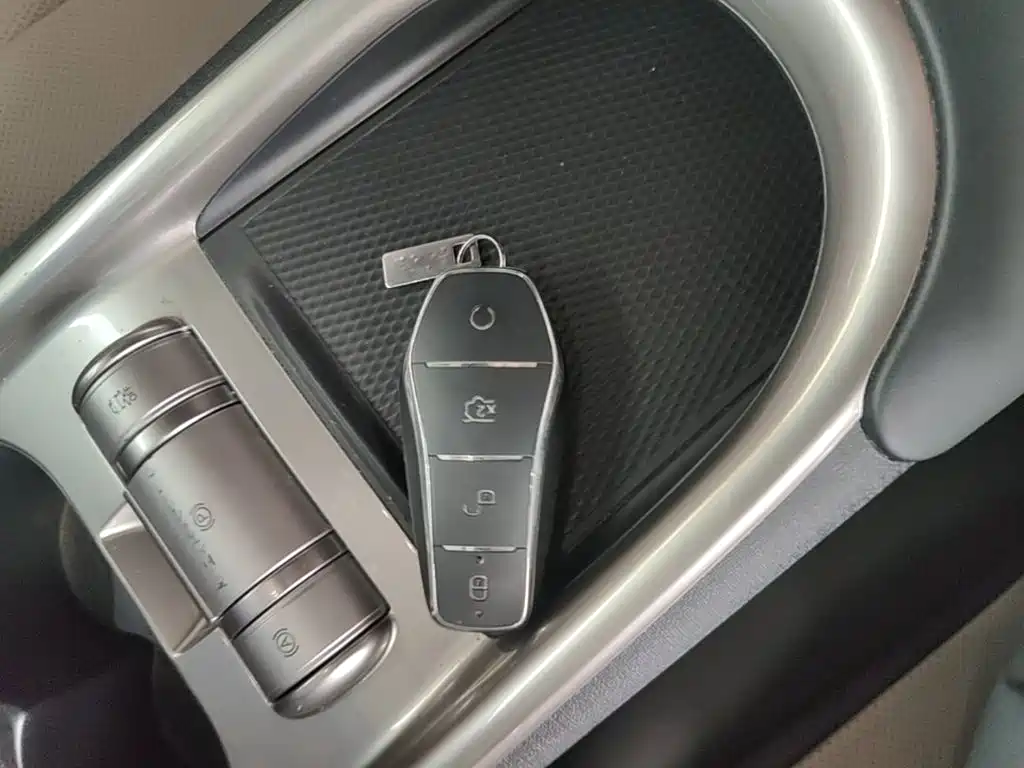 BYD Dolphin — миниатюра 9