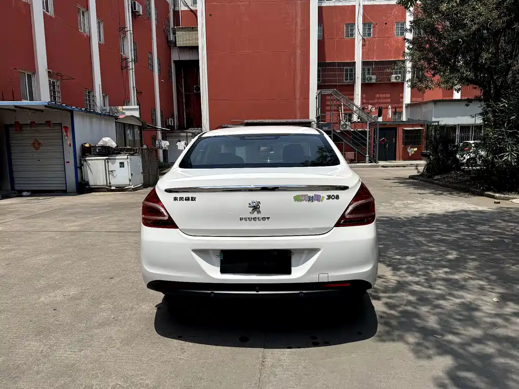 Peugeot 308 — миниатюра 5