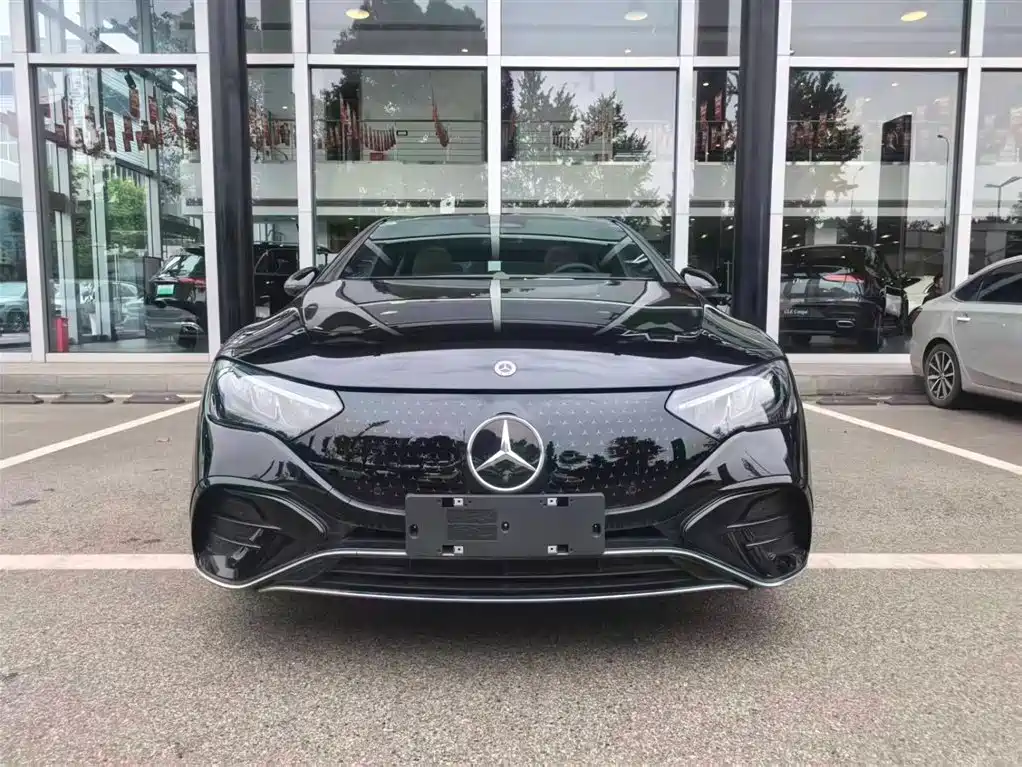 Mercedes-Benz EQE 2025 500 4MATIC