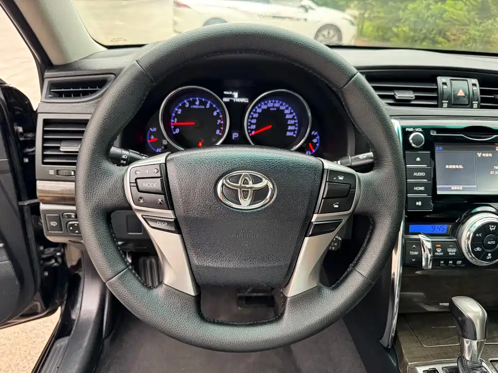 Toyota Reiz — миниатюра 14