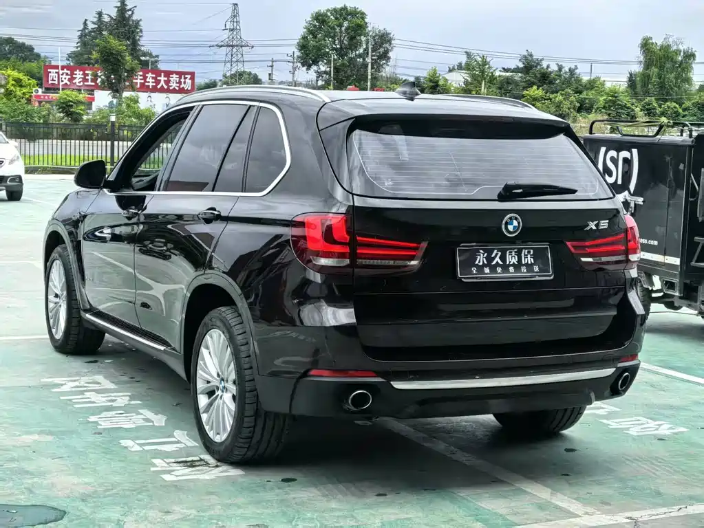 BMW X5 (Import) — миниатюра 24
