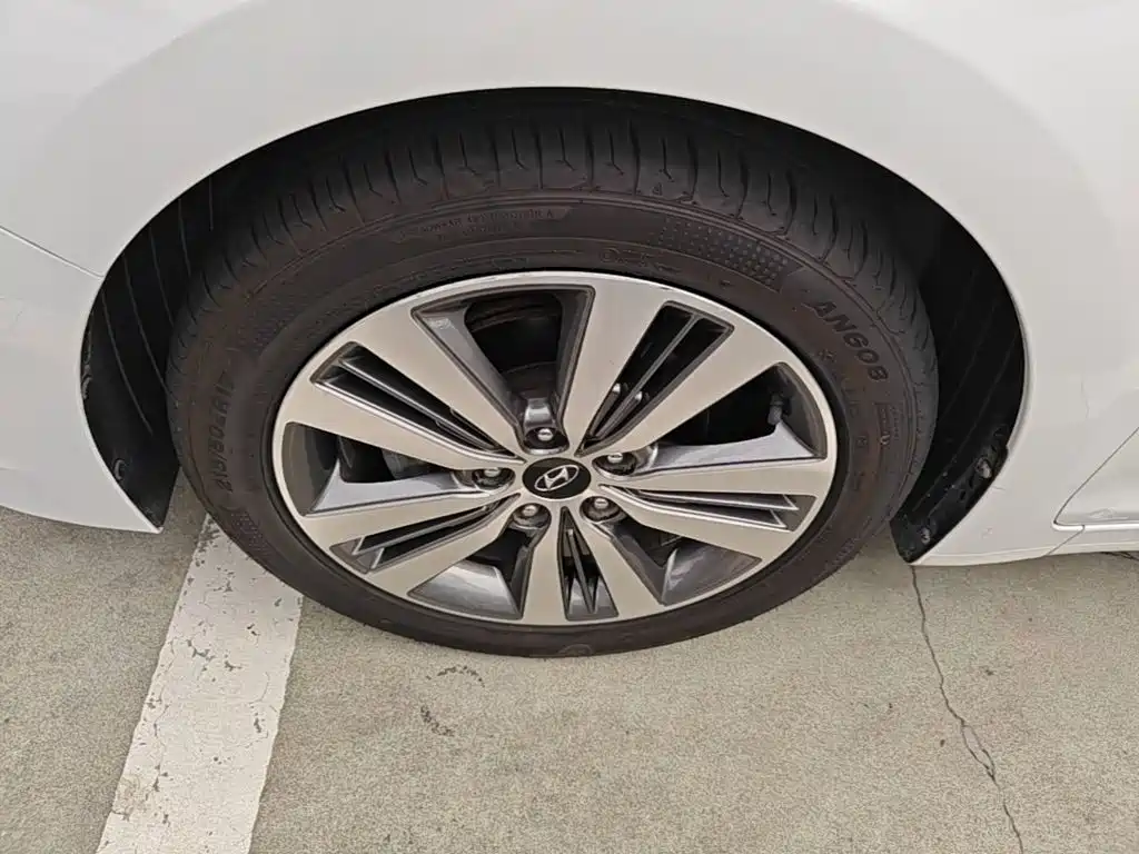 Hyundai Mistra — миниатюра 23