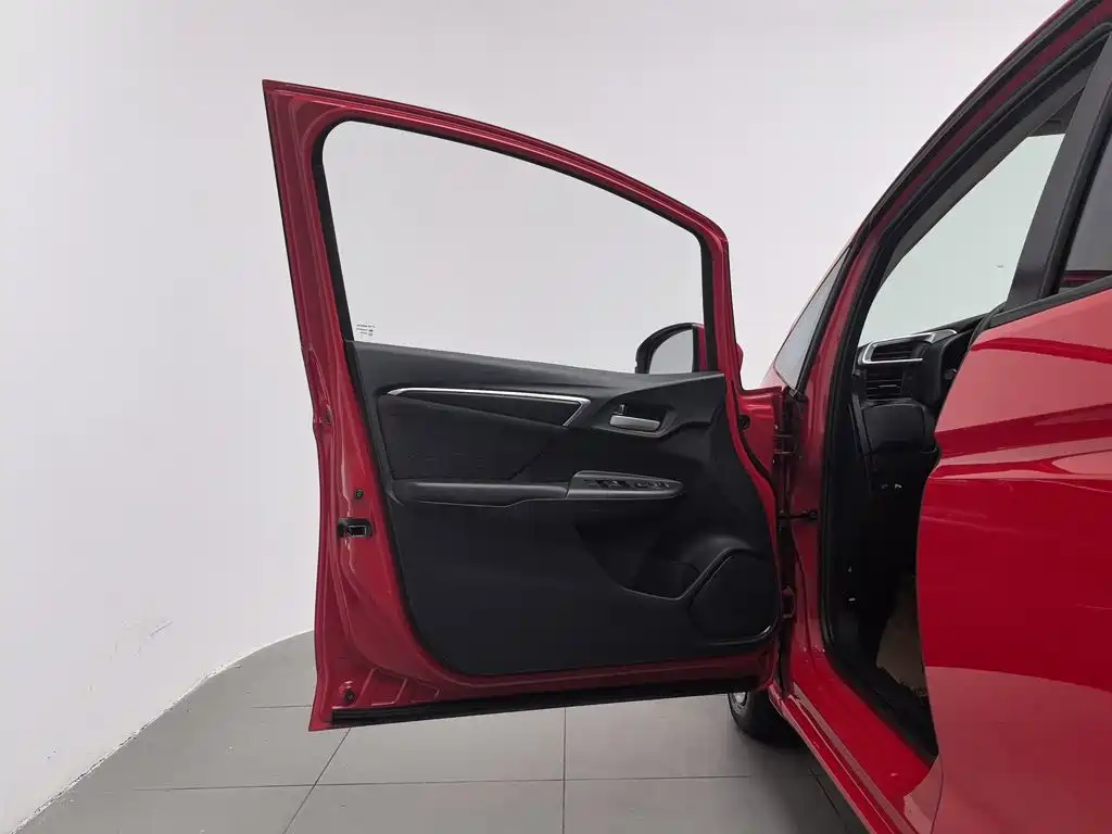 Honda Fit — миниатюра 8