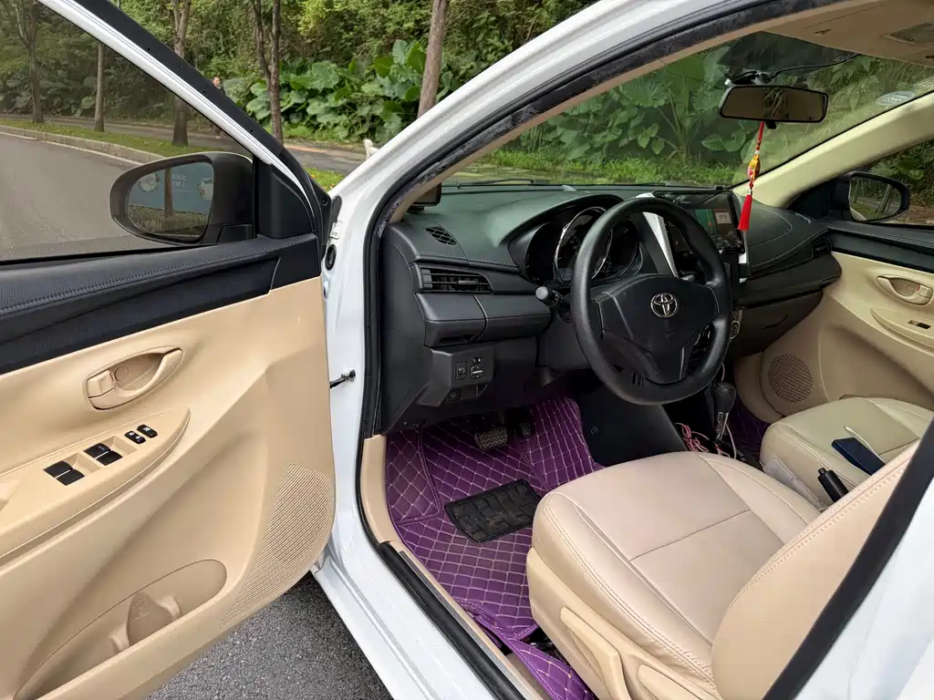 Toyota Yaris L — миниатюра 17
