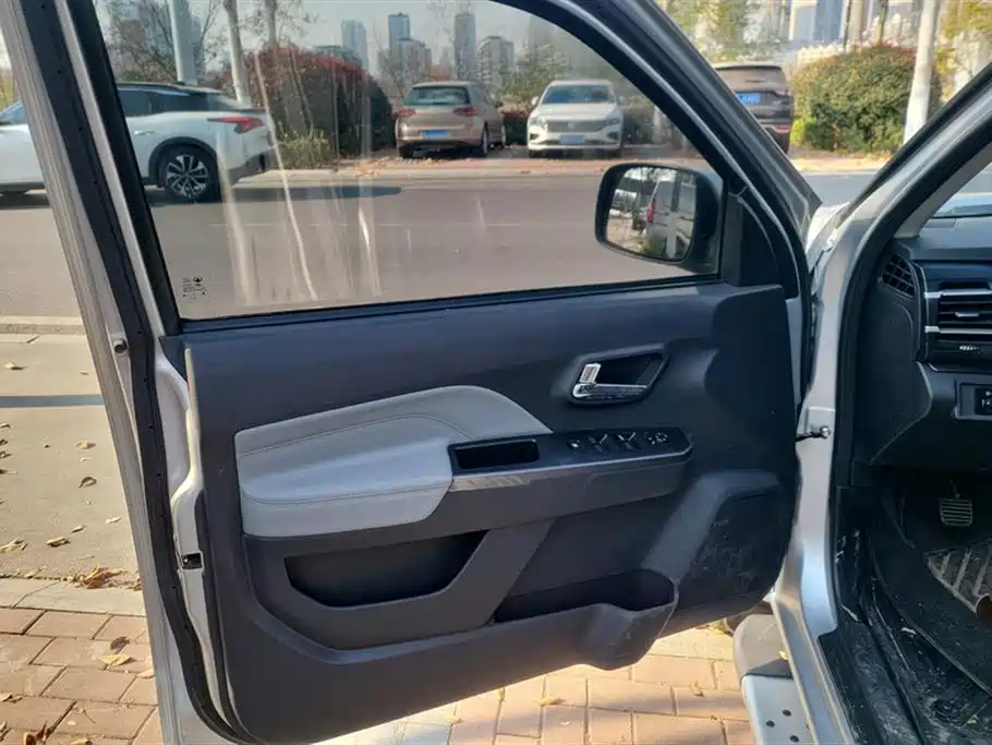 GREAT WALL FENGJUN 5