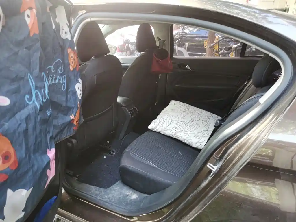 Peugeot 408 — миниатюра 13