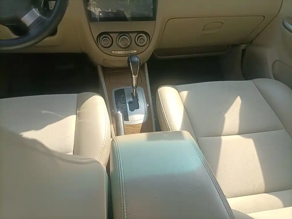 Buick Excelle — миниатюра 14