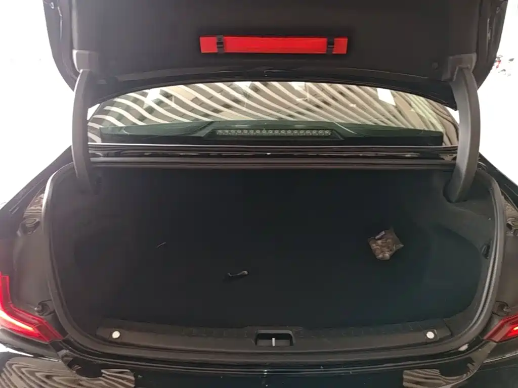 Volvo S90 — миниатюра 19