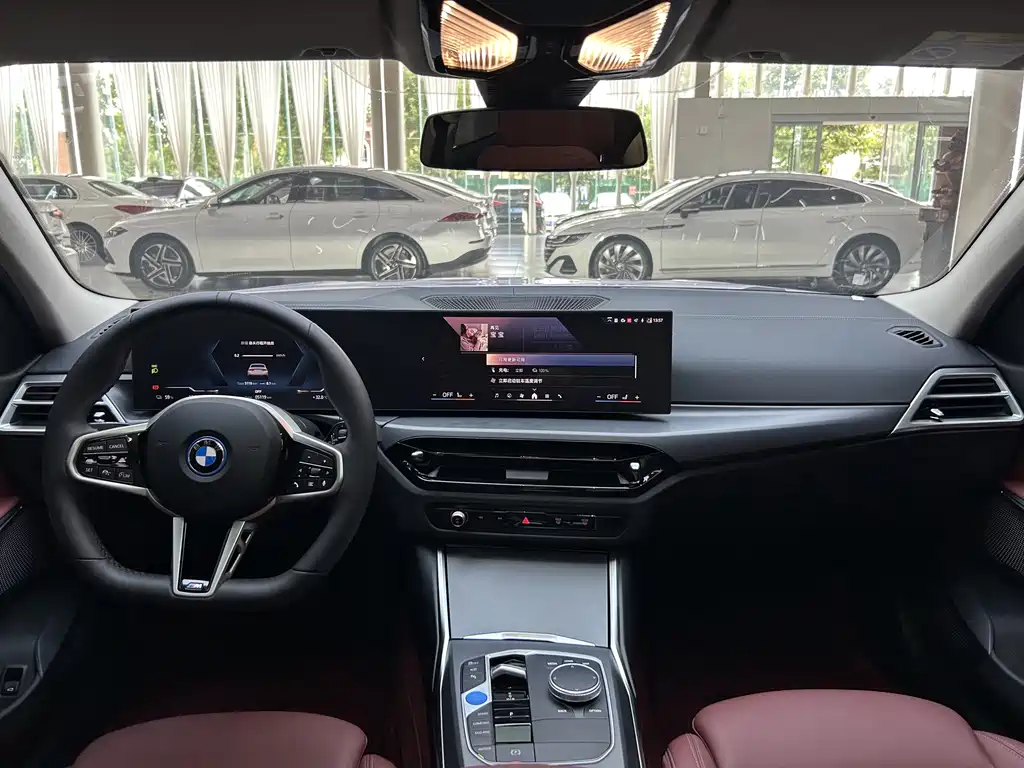 BMW i3 — миниатюра 17