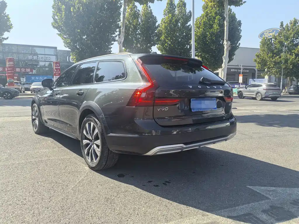 Volvo V90 — миниатюра 11
