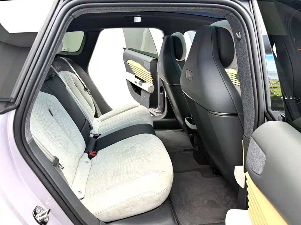 Audi E5 Sportback — миниатюра 5