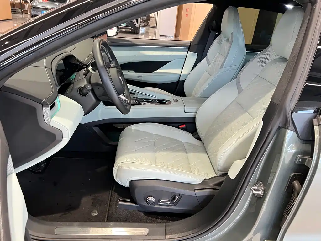 ZEEKR EXTREME KRYPTON 001