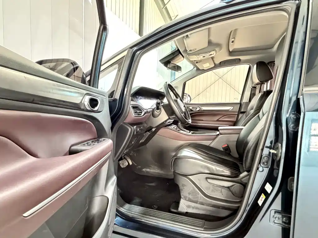 GAC Motor Trumpchi M6 — миниатюра 21