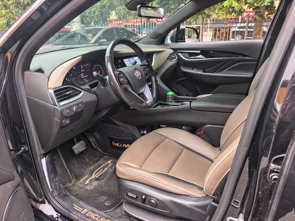 Buick Enclave — миниатюра 3