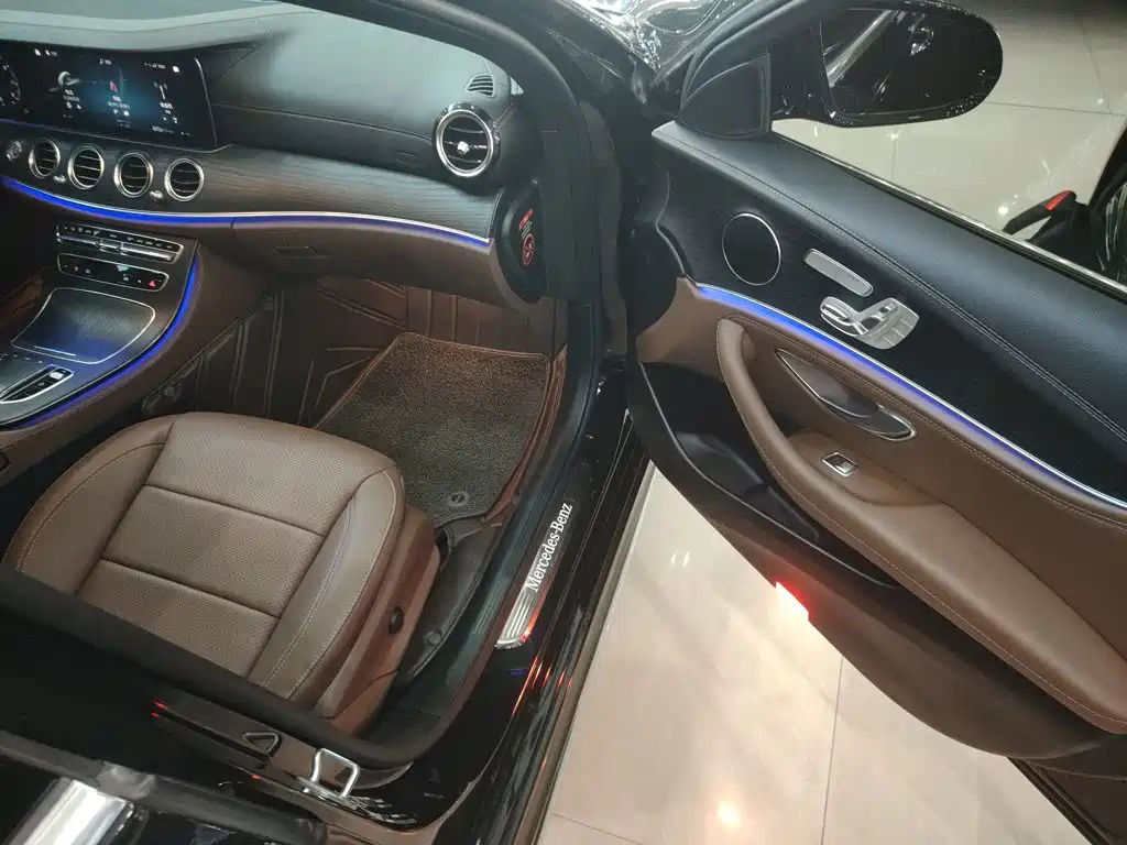 Mercedes-Benz E-Class — миниатюра 19
