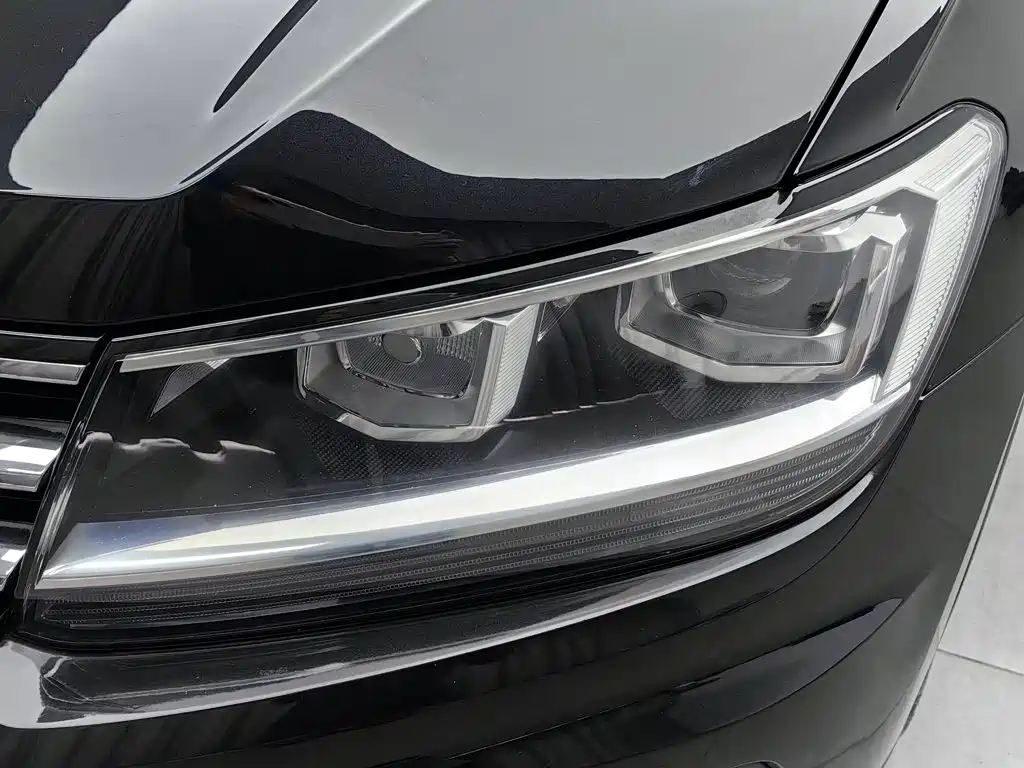 Volkswagen Tiguan L — миниатюра 7