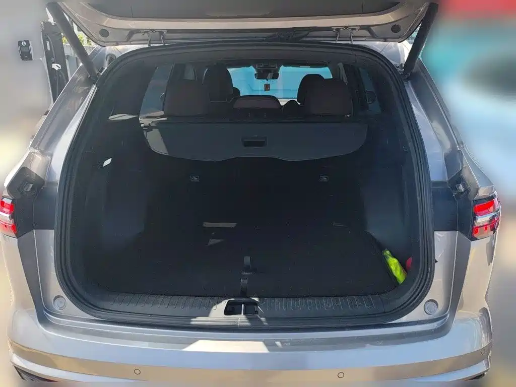 Geely Xingyue L — миниатюра 15