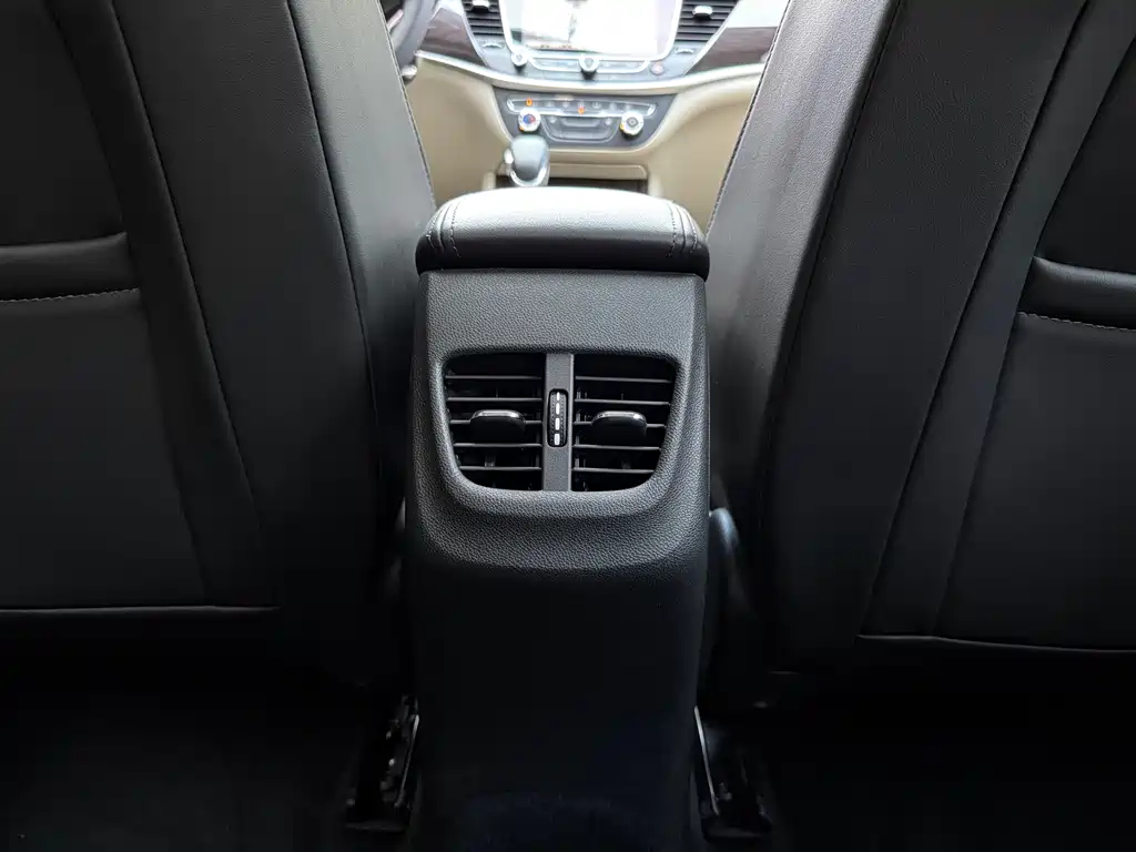 Buick Verano — миниатюра 15