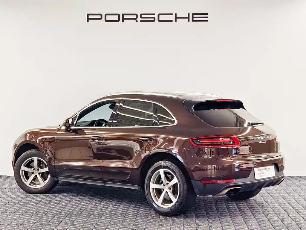 Porsche Macan — миниатюра 5