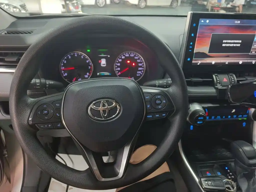 Toyota Wildlander — миниатюра 10