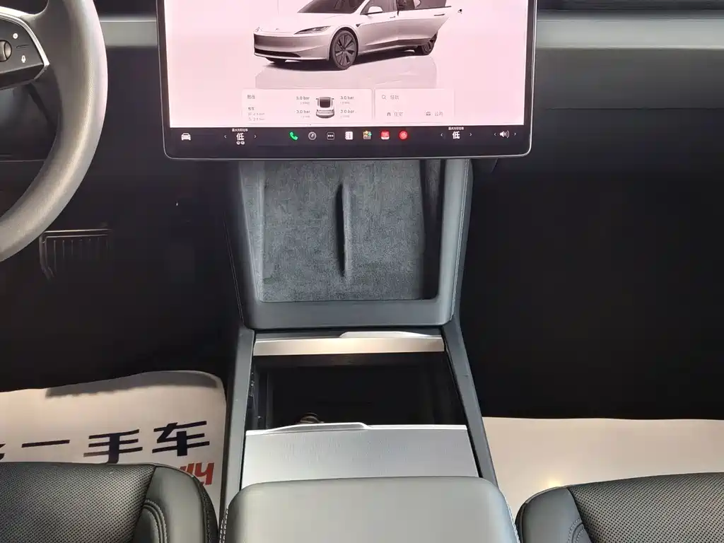 Tesla Model 3 — миниатюра 12