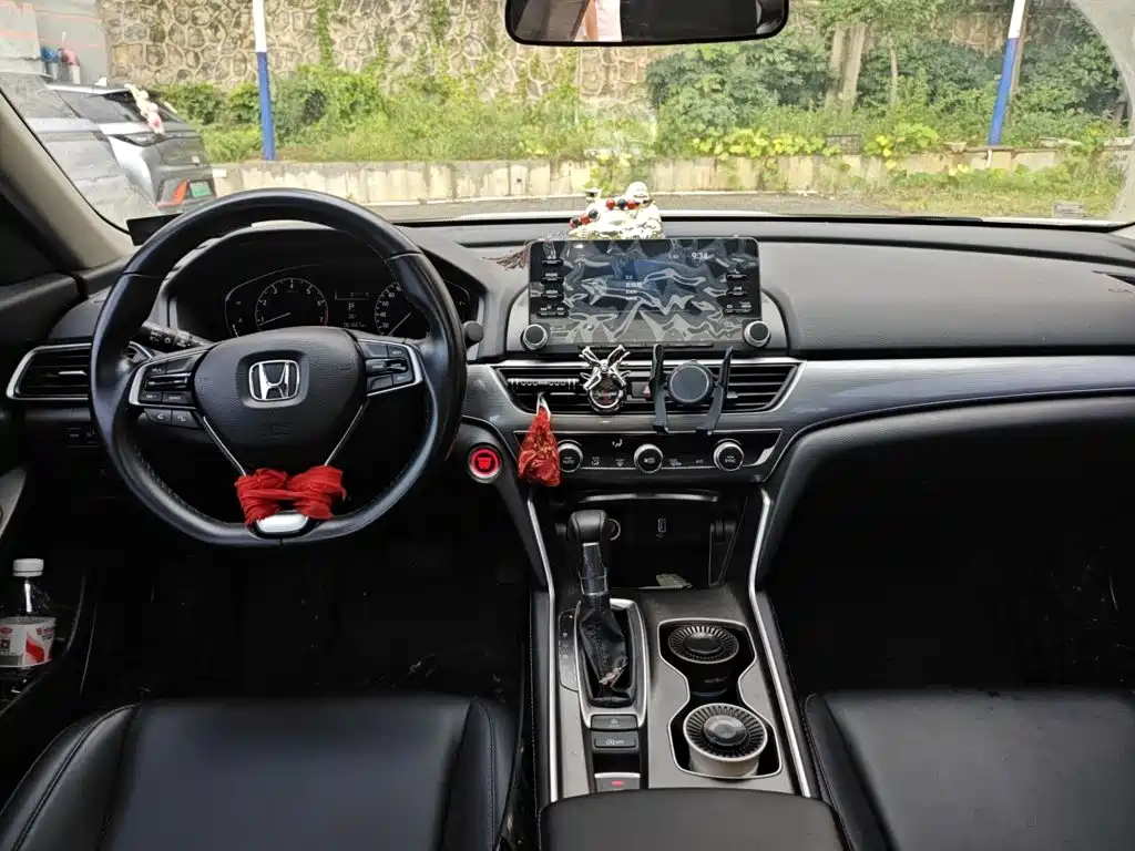 Honda Accord — миниатюра 5