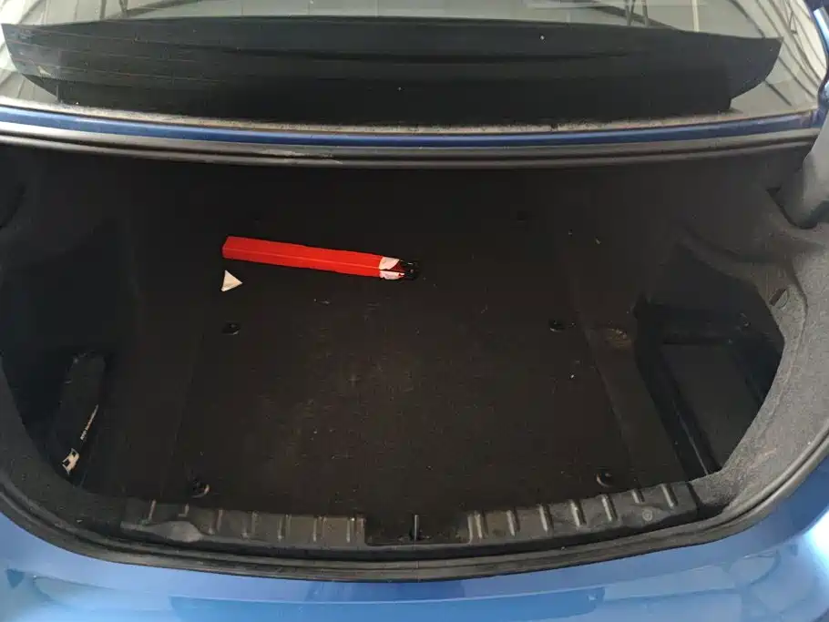 BMW 3 Series — миниатюра 4