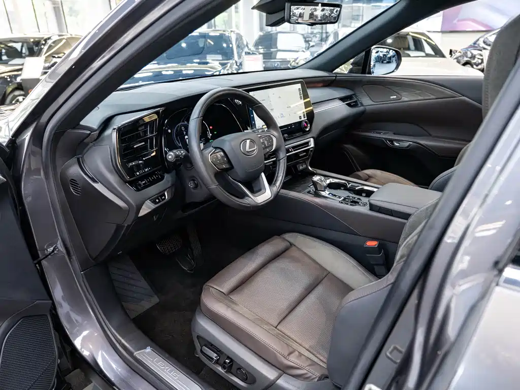 Lexus RX 2023 450h+ Enjoy