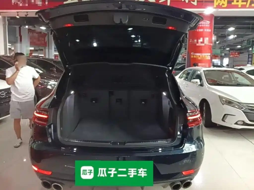 Porsche Macan — миниатюра 15