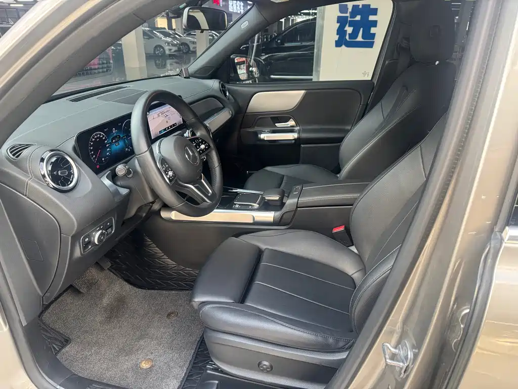 Mercedes-Benz GLB — миниатюра 4