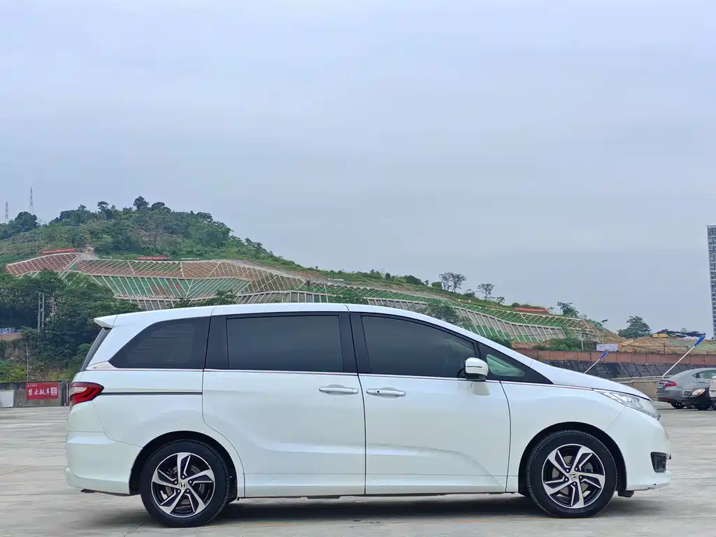 Honda Odyssey 2017 2.4L Luxury