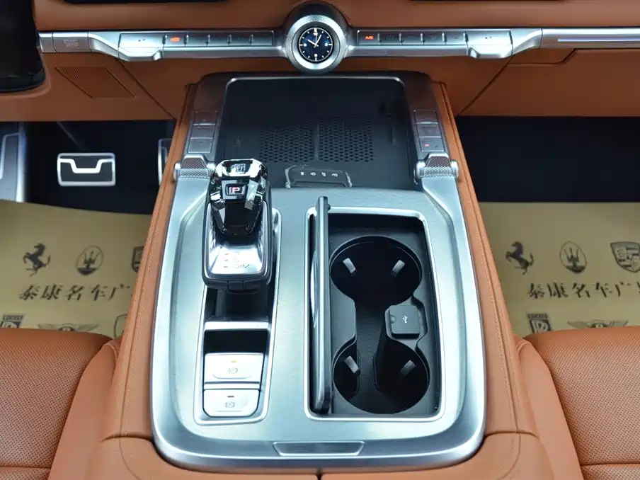 TANK TANK 700 NEW ENERGY