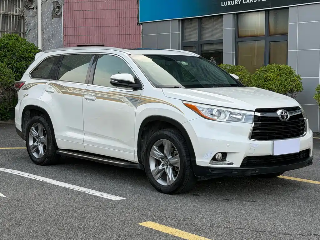 Toyota Highlander — миниатюра 3