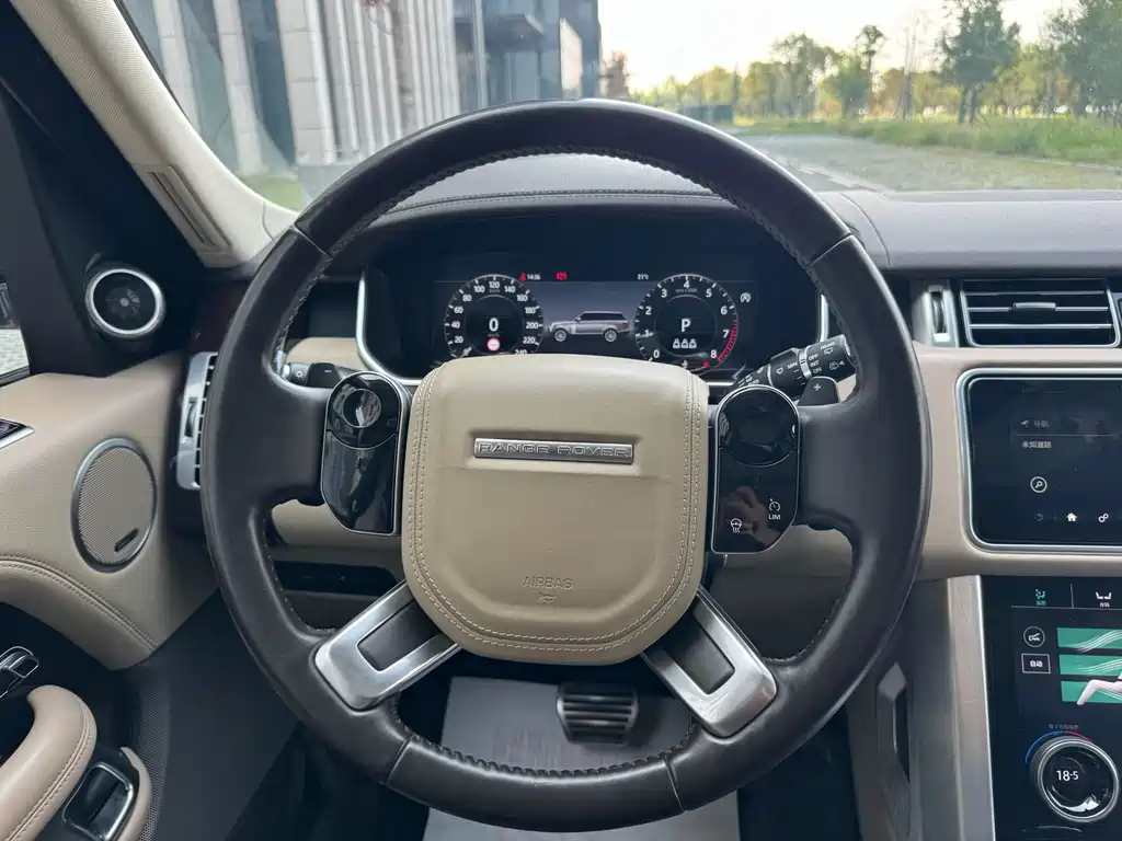 Land Rover Range Rover — миниатюра 17