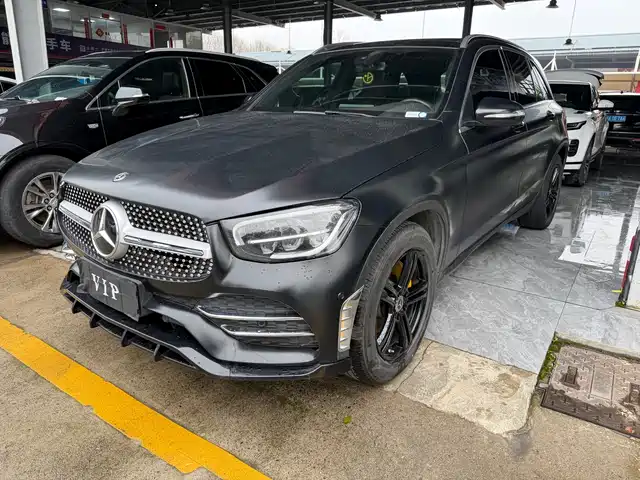 MERCEDES-BENZ GLC
