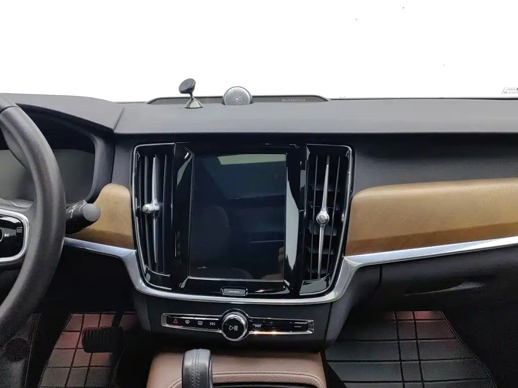 Volvo S90 PHEV — миниатюра 12