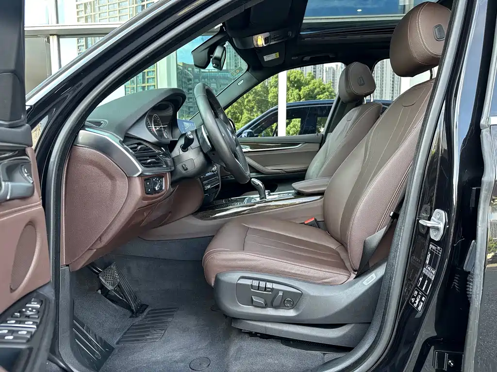 BMW X5 (Import) — миниатюра 18