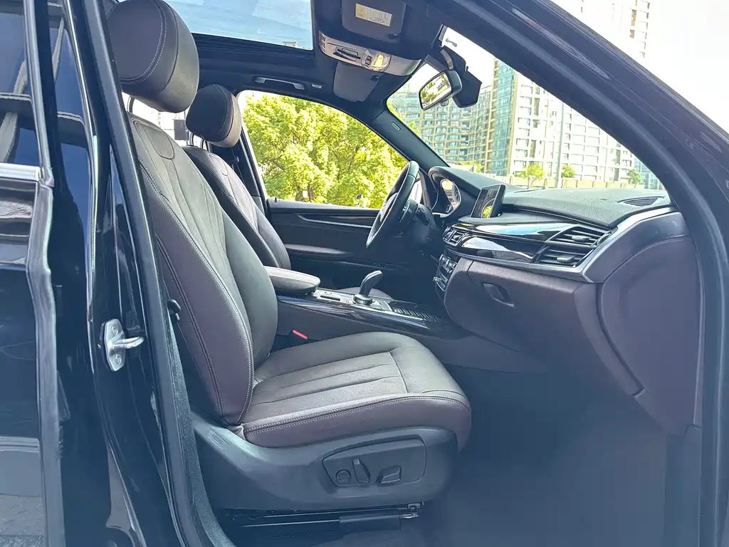 BMW X5 (Import) — миниатюра 22