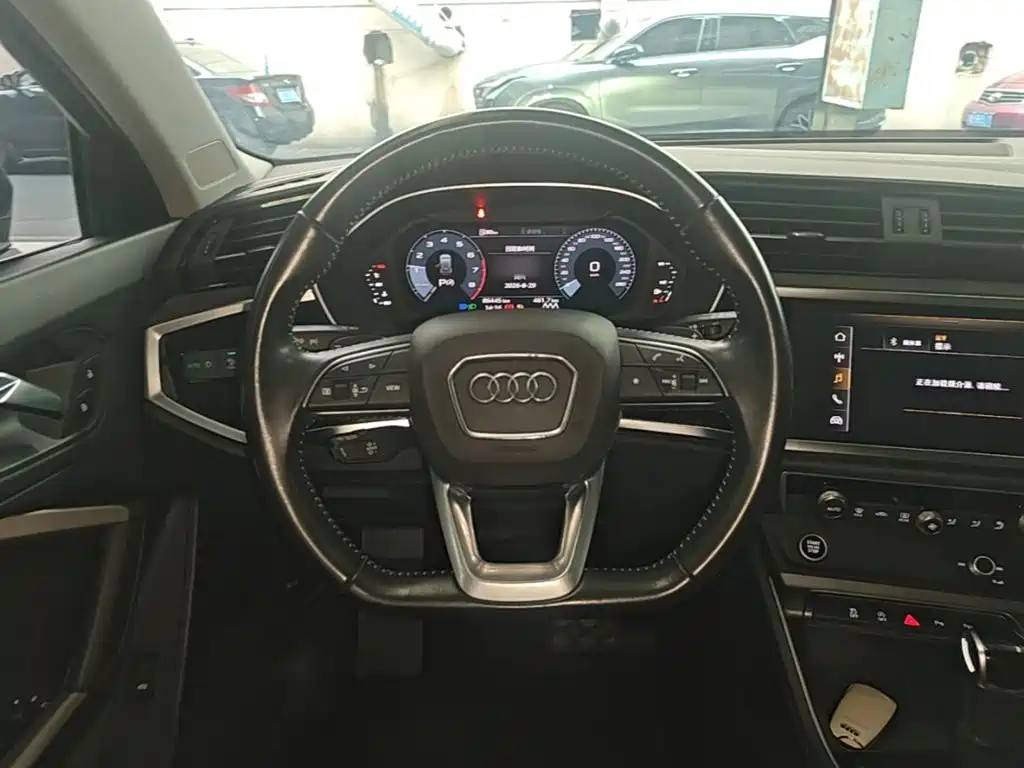 Audi Q3 — миниатюра 11